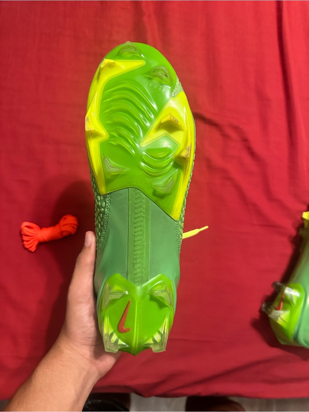 Kobe Grinch Football cleats 10.5 - Picture 7 of 8